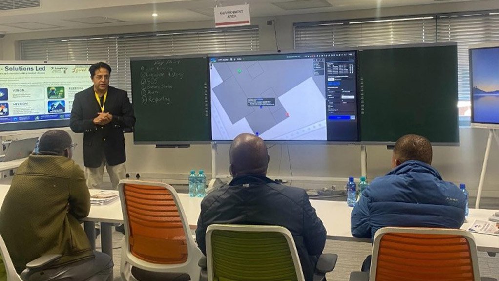 
MPI presenting Personnel Locating Solution in OpenLab