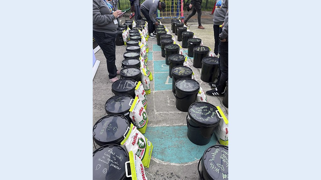 Engen and Vivo Energy employees make every minute count on Mandela Day