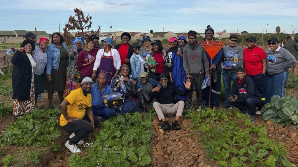 Engen and Vivo Energy employees make every minute count on Mandela Day