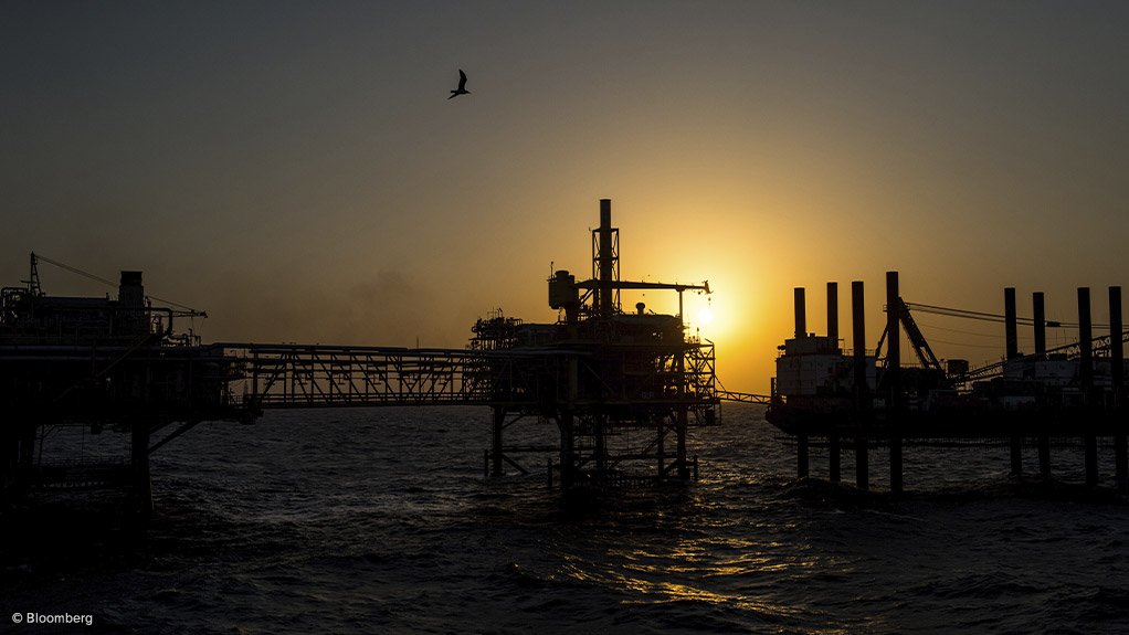 Offsshore oil rigs
