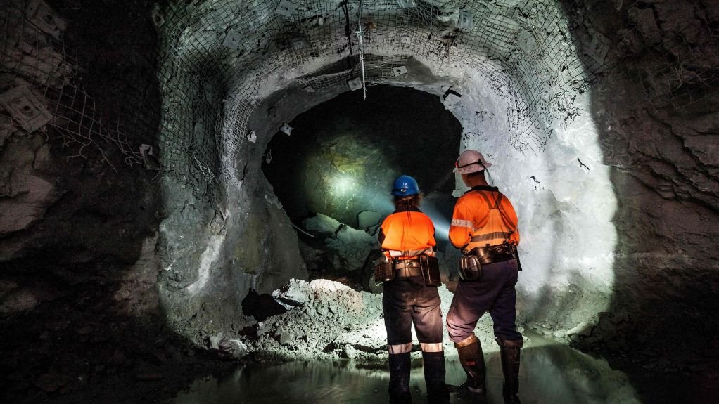 The above image depicts two blasting technicians in an mine