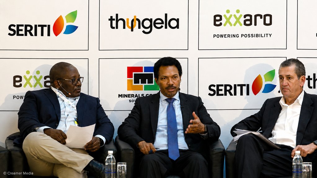 Allen Makamure, Moses Madondo, Bernard Swanepoel.