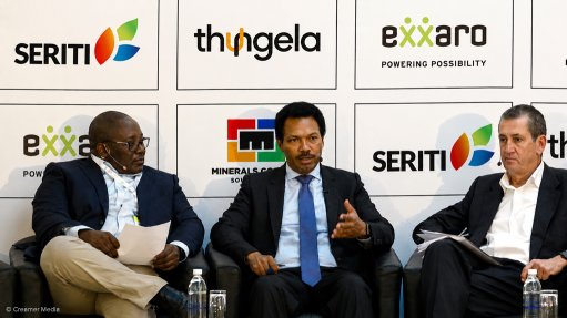 Allen Makamure, Moses Madondo, Bernard Swanepoel.
