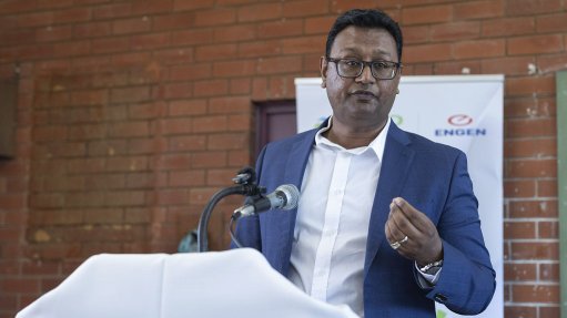 Engen strengthens STEM education at Merebank Secondary with solar-powered science lab