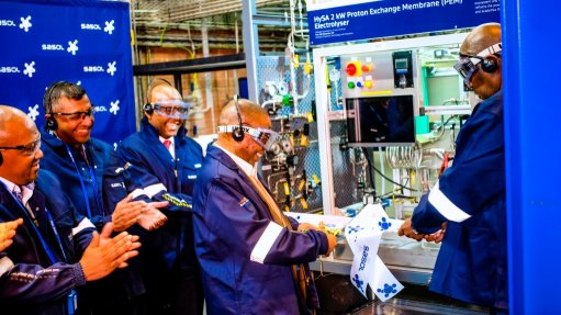 The ribbon-cutting ceremony of a 2 kW PEM electrolyser at Sasol's R&T facility in Sasolburg