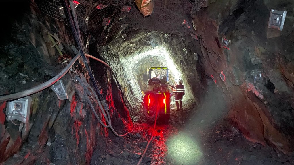 A generic image of a gold production rig