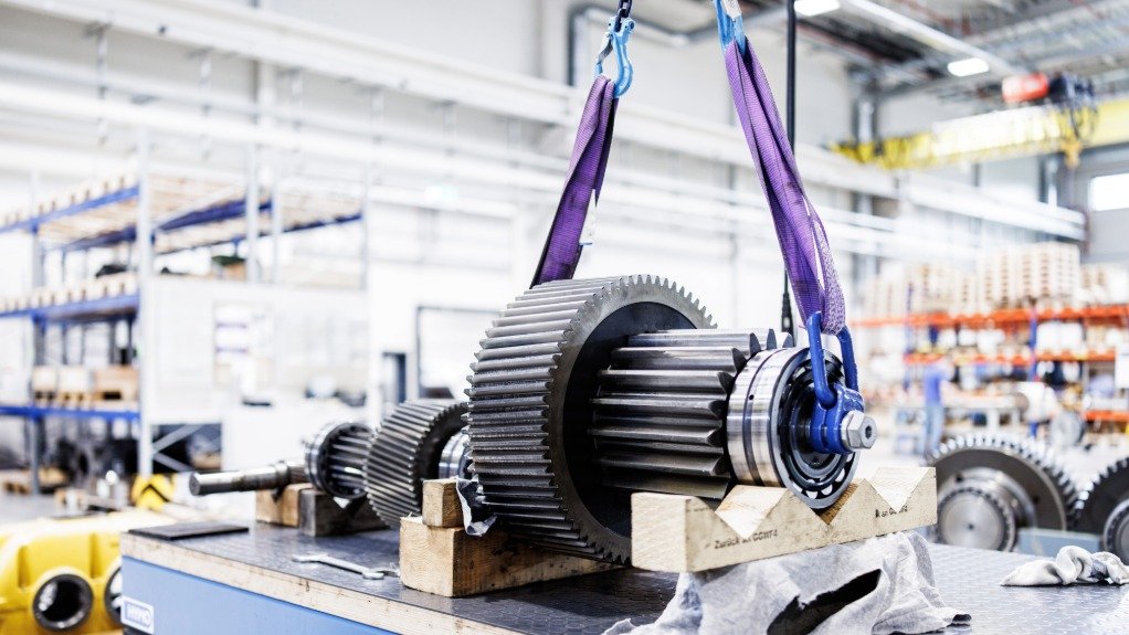 AFTERMARKET SUPPORT
Dedicated technical support and aftermarket services help customers maximise equipment availability and performance.
