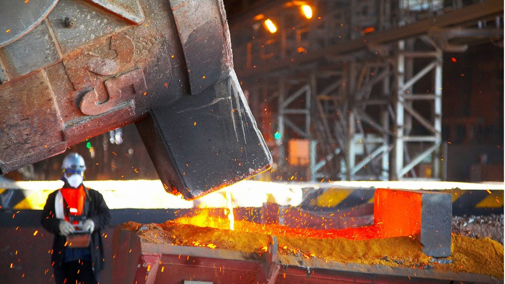 the Khwelamet manganese alloy smelter complex in Meyerton, Gauteng, pouring alloy