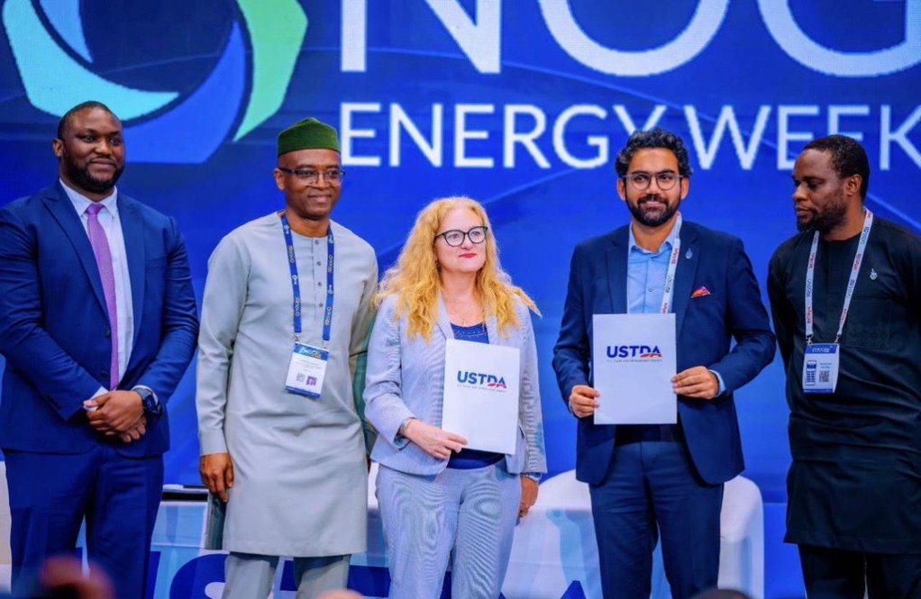 The above image depicts members of the USTDA and Powergas Nigeria 
