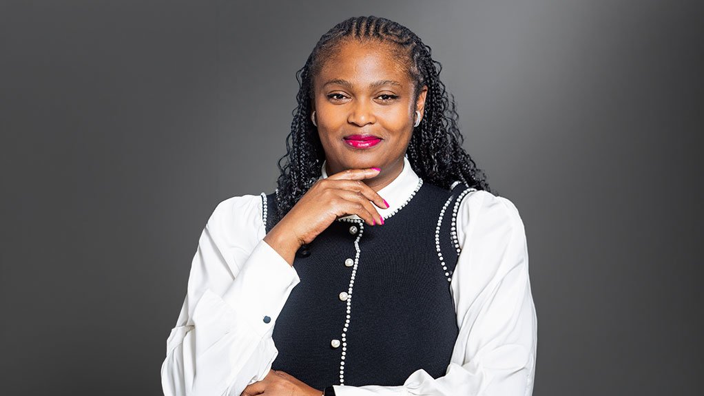 Phakama Mbikwana