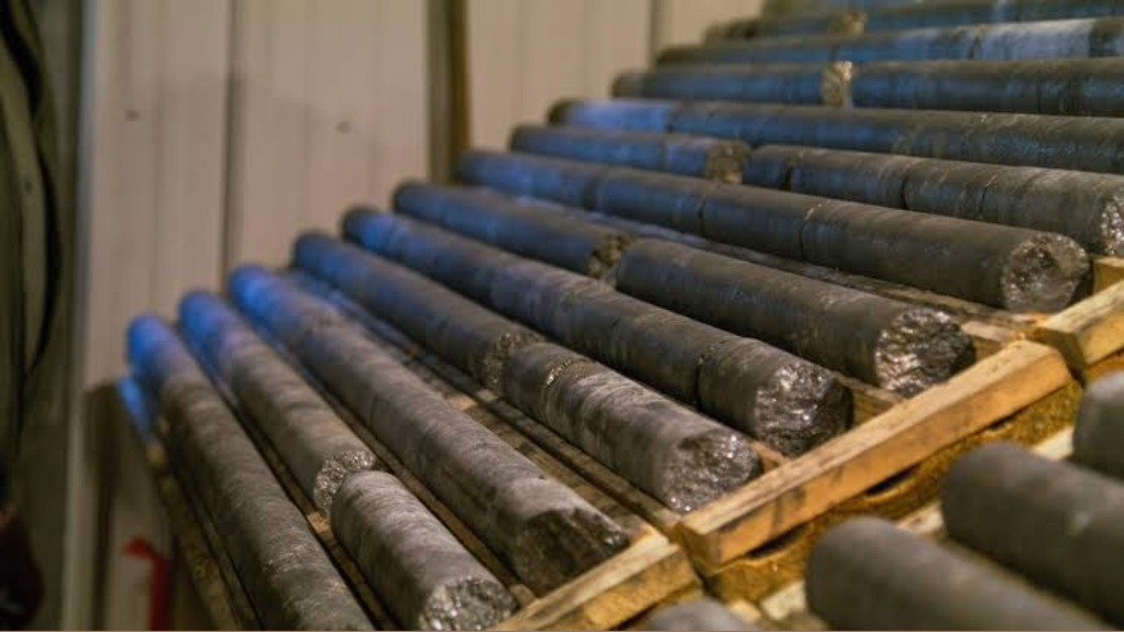 Graphite drill core