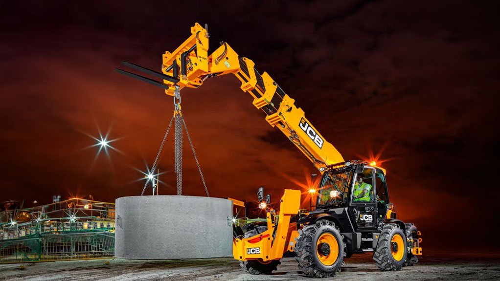 VERSATILE Customers are increasingly looking to perform multiple tasks with a single machine while improving productivity, reducing labour requirements and lowering overall fleet costs and telehandlers fit the bill