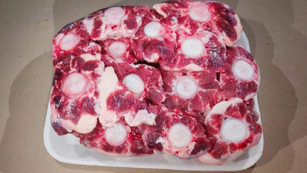 Oxtail meat
