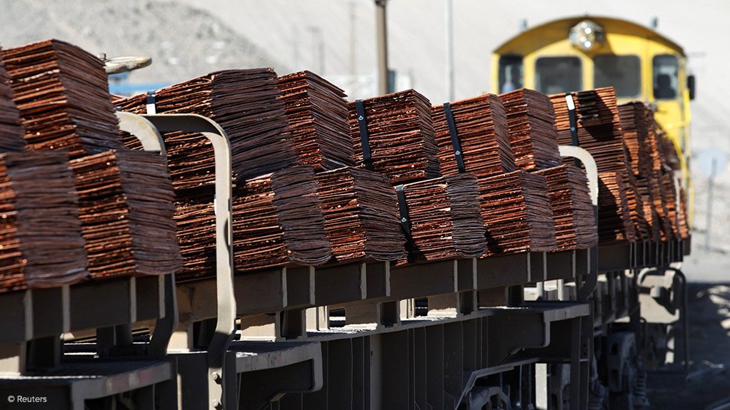 Copper cathodes on a train