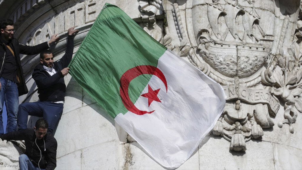 Algeria flag 