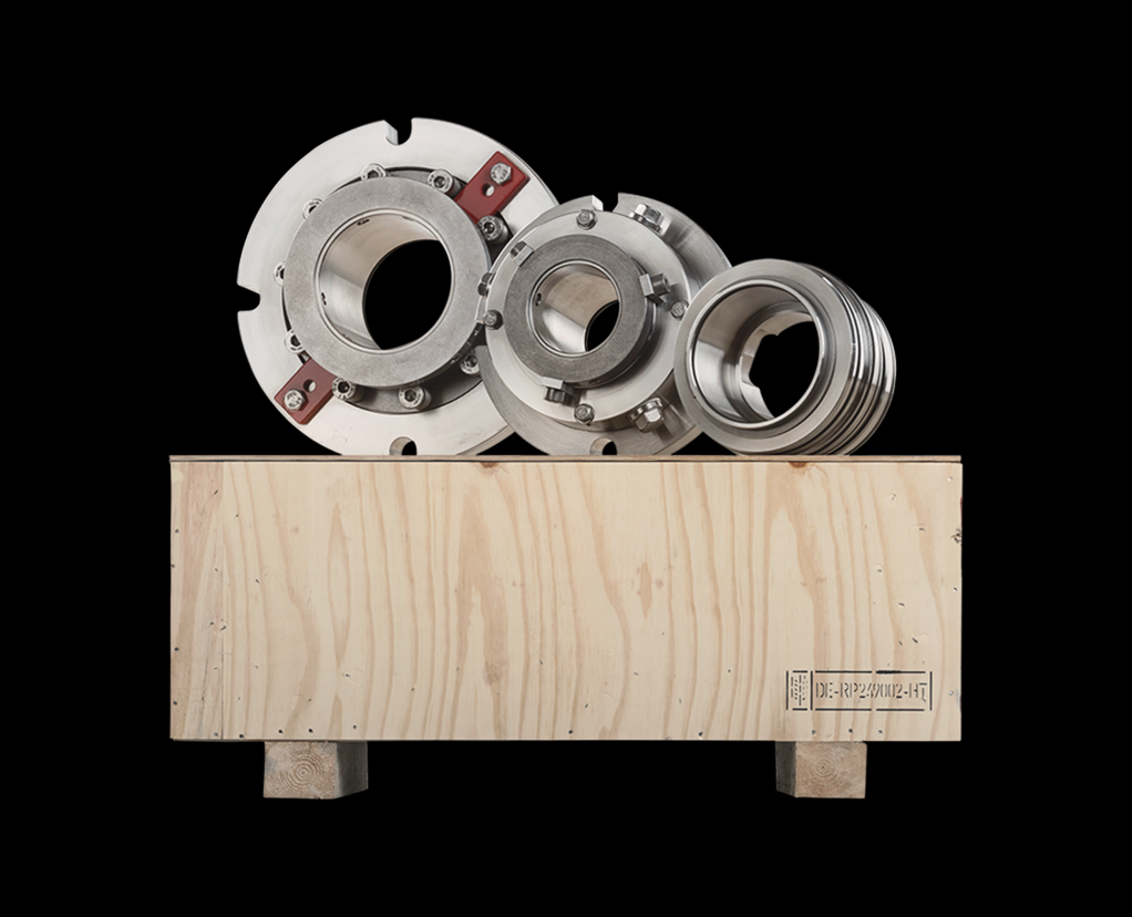 Image of KSB 4CP single cartridge, KSB 4CPD/F double cartridge seal with pumping ring and a KSB 4EB single component seal