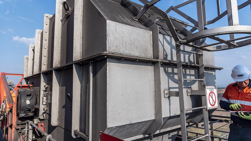A Weba Chute Systems head chute designed to control material flow, minimise wear and maintain reliable throughput in demanding mining applications