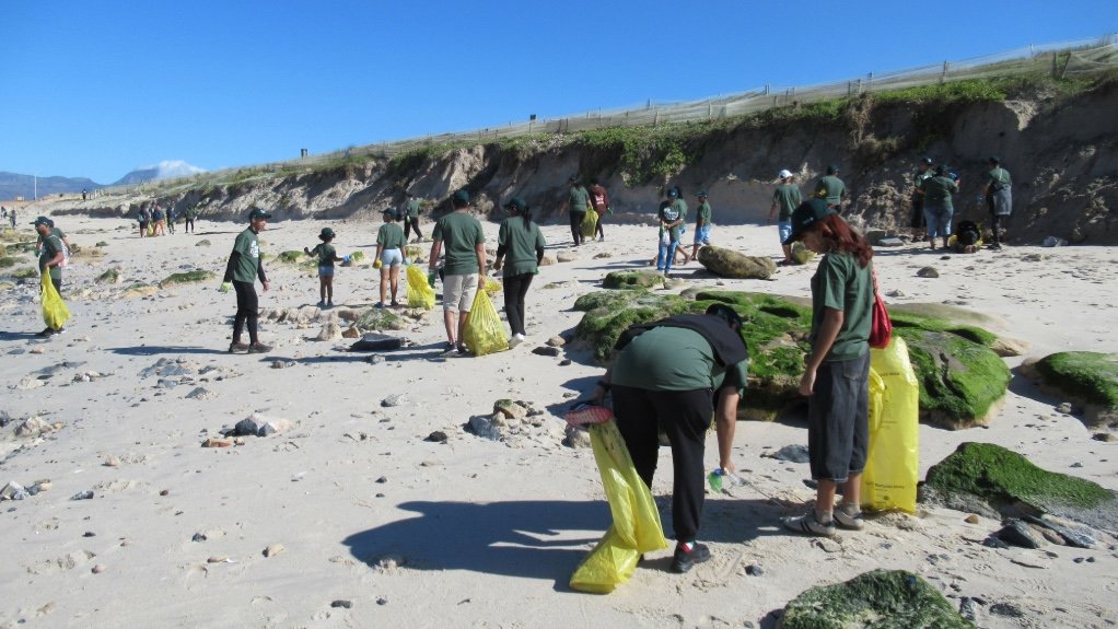 An image of volunteers assisting with a clean-up
