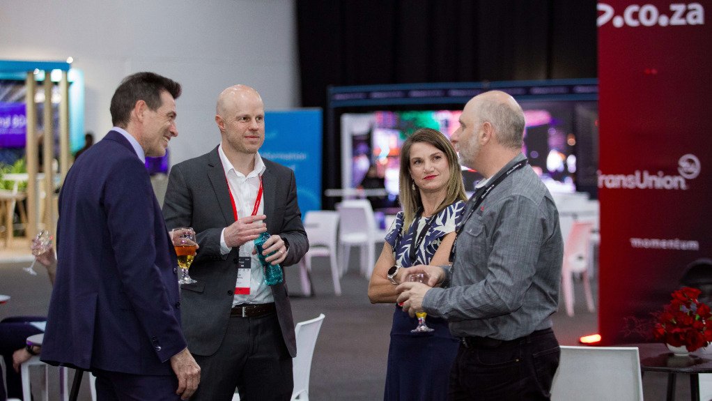 DealerCon attendees