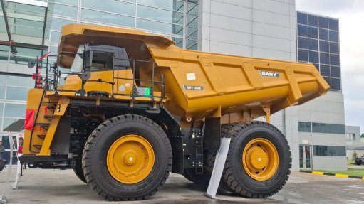 The 95-t-payload rigid dump truck incorporates hybrid technology, providing a competitive advantage to the cost of operating diesel-powered equipment 
