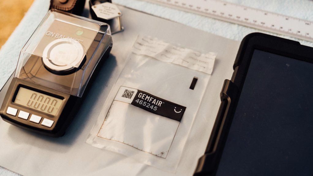 An image of the De Beers GemFair toolkit