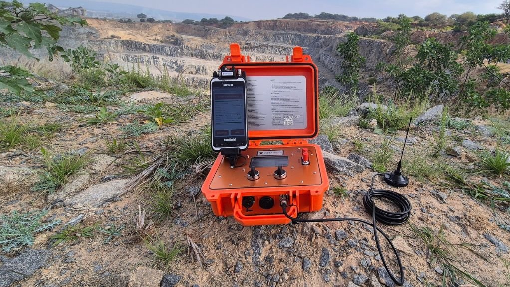 CONVENIENT DESIGN
Designed for agility in the quarry, the VIPERTRON system combines ease of use with robust, reliable radio frequency communication