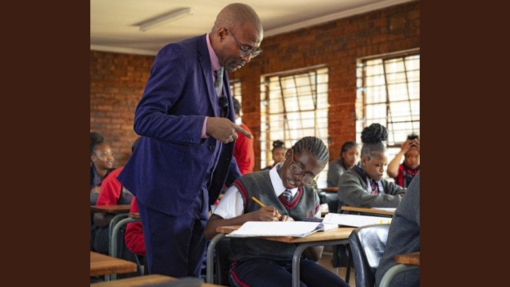 Mobil™ Give a Drop brings practical mathematics support to Kagiso school