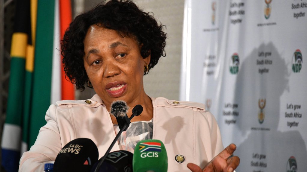 Minister of Defence and Military Veterans Angie Motshekga
