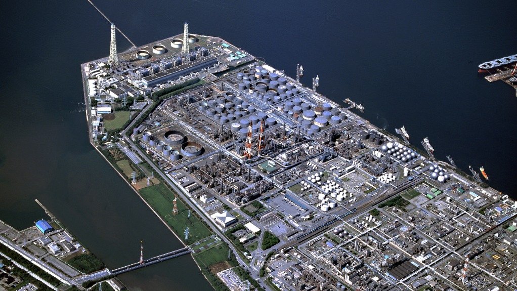 Cosmo Oil's Chiba refinery