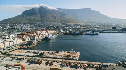 STANDALONE: The much-delayed separation of Transnet National Ports Authority (TNPA) from the Transnet Group seems to be moving ahead, with Cabinet having endorsed the plan for TNPA to operate as a standalone company owned directly by the State. It has also set principles for the separation and corporatisation of the entity, and has mandated TNPA to investigate the feasibility of one of the country’s development finance institutions becoming a minority equity partner.