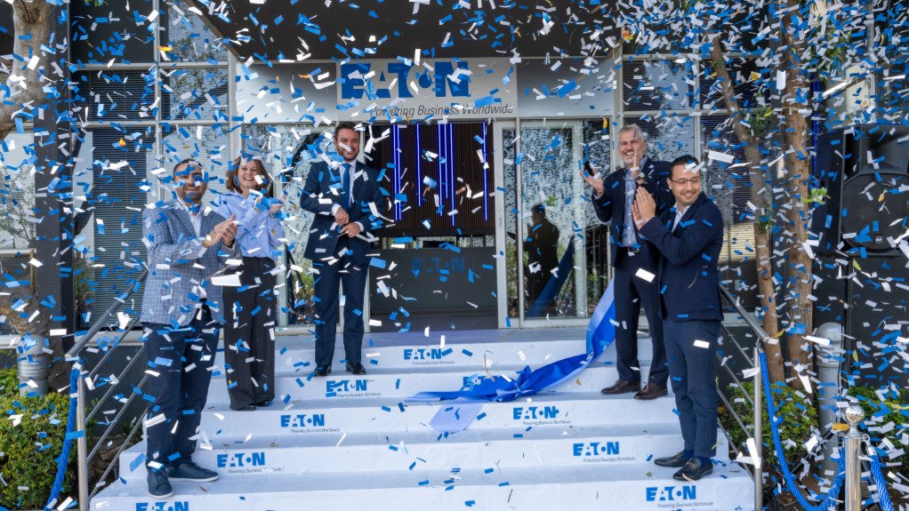 The above image depicts the ribbon cutting at the Eaton Electric South Africa launch