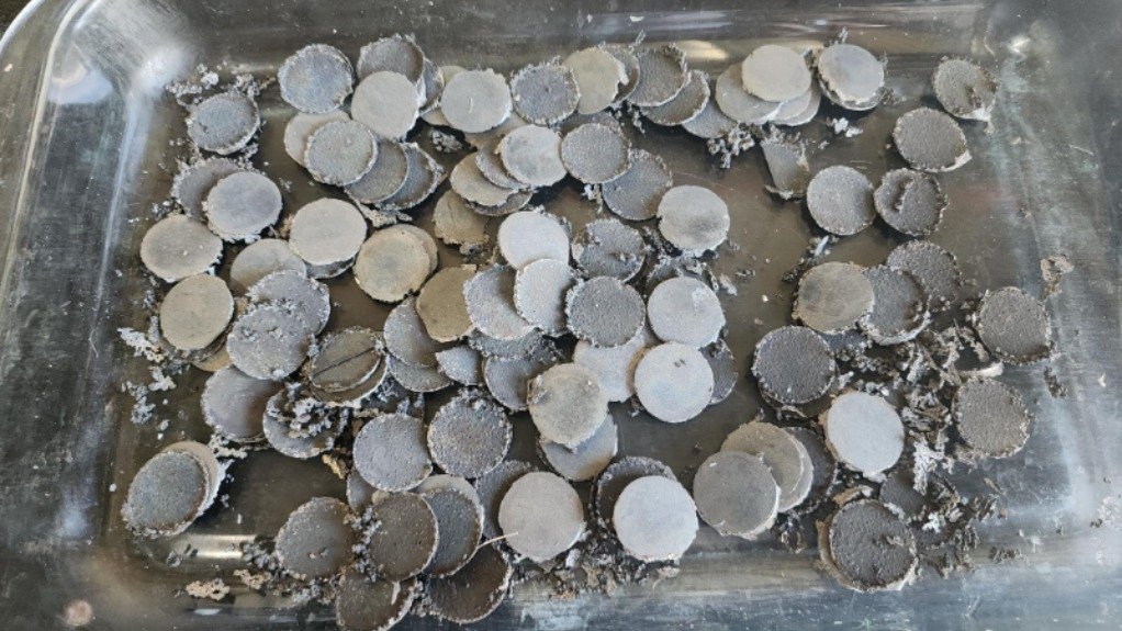 Cobalt metal rounds