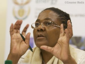 Minister outlines Upington solar park jobs potential
