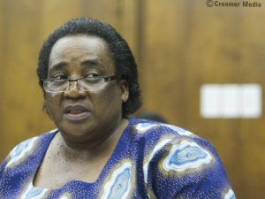 Oliphant to meet with unions, plans labour relations indaba