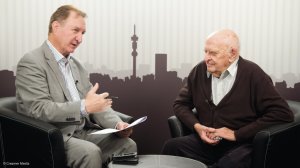 Dr RE (Robbie) Robinson (right) and Martin Creamer
