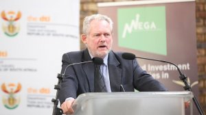 dti Minister, Dr Rob Davies at the launch of the R49 million Ekandustria Industrial Park outside Bronkhorspruit