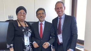 Minister of Trade and Industry, Mr Ebrahim Patel flanked by Woolworths South Africa CEO, Ms Zyda Rylands and CEO of Woolworths Holdings, Mr Roy Bagattini.