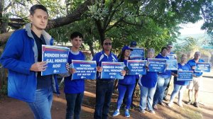 Image of the DA Sol Plaatje members staging a picket outside Kimberley Water Works