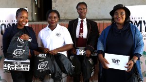 Image of Lihle Mthethwa, Bata SA Marketing Manager Nombuso Ncapai, Anele Mphuthi and Mrs Bongi Mthembu at the handover ceremony