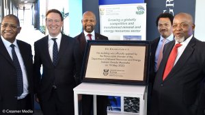 From left, De Beers Consolidated Mines Executive Chairperson Barend Petersen, De Beers Group CEO Al Cook, De Beers Sightholder Sales South Africa senior VP Peter Moeti, De Beers Group Managed Operations Moses Madondo, Mineral Resources and Energy Minister Gwede Mantashe.